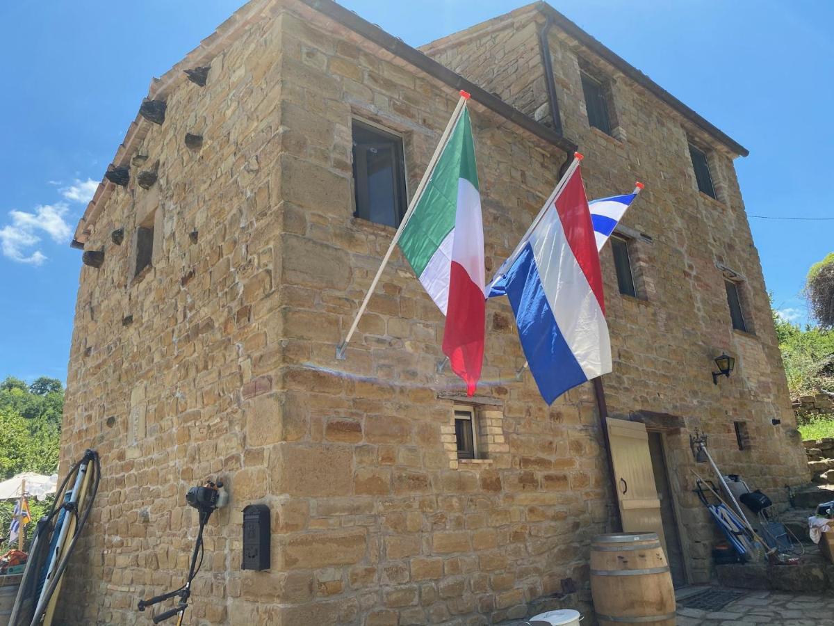 Casa Al Fondo Acomodação com café da manhã Gualdo di Macerata Exterior foto