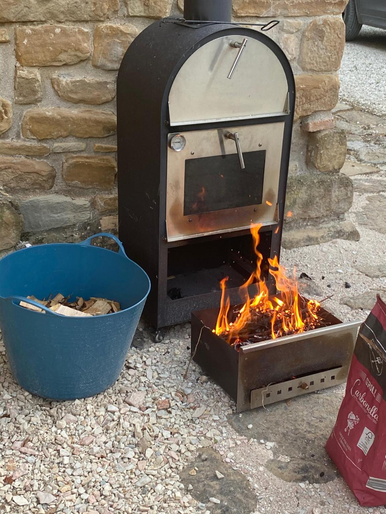 Casa Al Fondo Acomodação com café da manhã Gualdo di Macerata Exterior foto